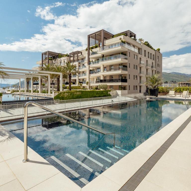 Porto Montenegro - Deluks Apartman s 1 Spavaćom Sobom - 1