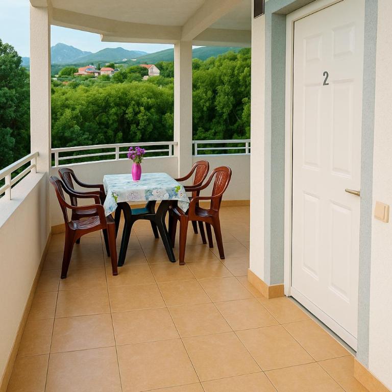 Apartments Lejla - Quadruple Room with Balcony - 6