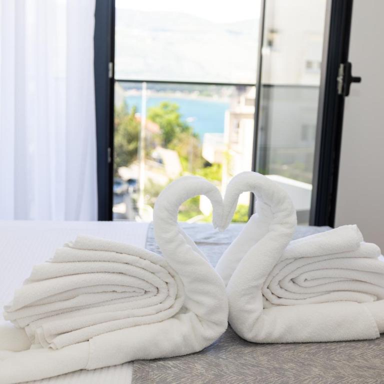 Apartments Ivo Herceg Novi - One-Bedroom Apartment with Balcony and Sea View - 4