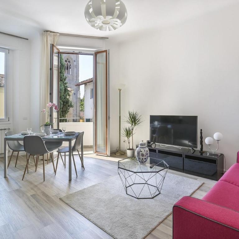 Modern Comfort in Florence - Appartamento con 2 Camere da Letto e Balcone - 1