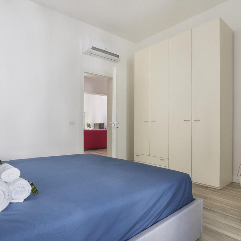 Modern Comfort in Florence - Appartamento con 2 Camere da Letto e Balcone - 5