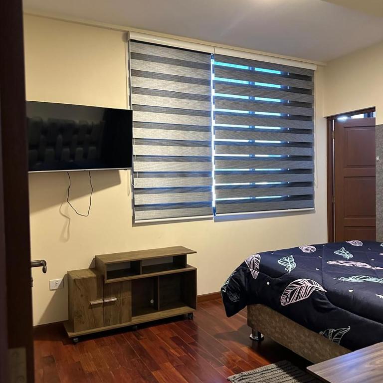 Lujoso departamento de dos habitaciones, en la mejor zona de Cbba - Apartamento de 1 dormitorio - 18