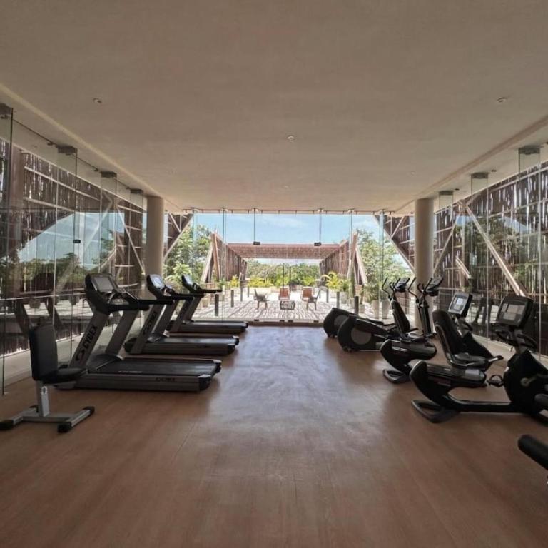 Penthouse Om - Three-Bedroom Apartment - 4