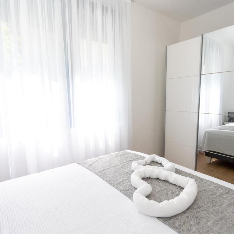 Apartments Ivo Herceg Novi - Two-Bedroom Apartment with Balcony and Sea View - 12