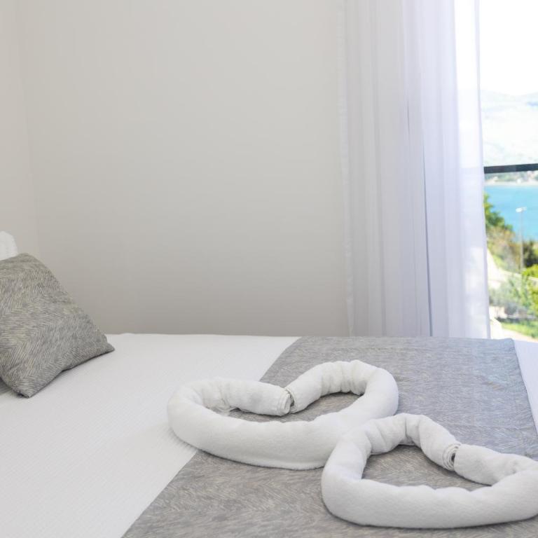 Apartments Ivo Herceg Novi - Two-Bedroom Apartment with Balcony and Sea View - 20