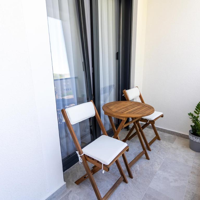 Apartments Ivo Herceg Novi - Two-Bedroom Apartment with Garden View - 8