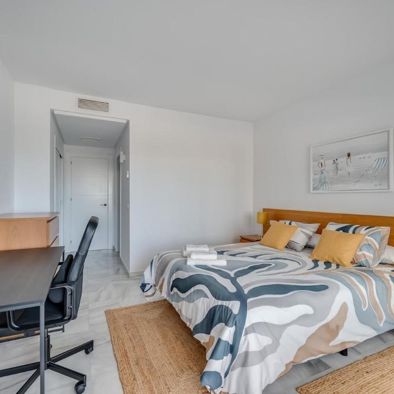 Puerto Marina Sea Views - Two-Bedroom Apartment with Terrace and Sea View - 5