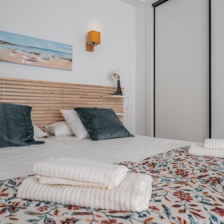 Puerto Marina Sea Views - Two-Bedroom Apartment with Terrace and Sea View - 6