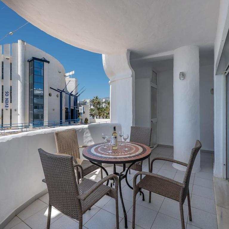 Puerto Marina Sea Views - Two-Bedroom Apartment with Terrace and Sea View - 32