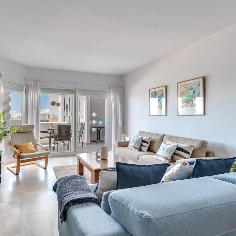 Puerto Marina Sea Views - Two-Bedroom Apartment with Terrace and Sea View - 35