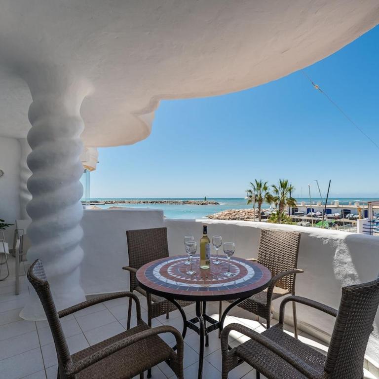 Puerto Marina Sea Views - Two-Bedroom Apartment with Terrace and Sea View - 42