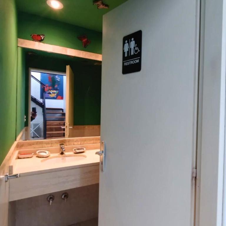 Casa San Isidro pileta jardín parrilla a metros del río - Casa de 3 dormitorios - 20
