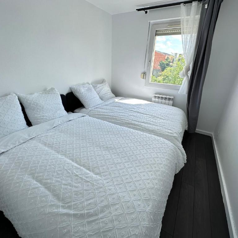 Elegant 2 Bedroom Apartment with Free Parking Paris St-Denis by Immo Kit BNB - Appartement 2 Chambres - 18