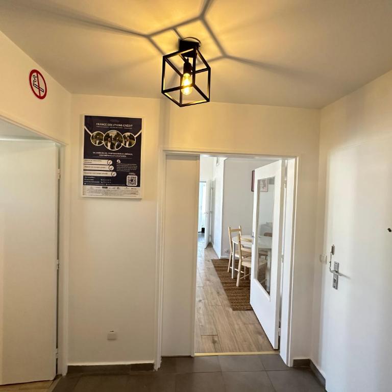 Elegant 2 Bedroom Apartment with Free Parking Paris St-Denis by Immo Kit BNB - Appartement 2 Chambres - 45