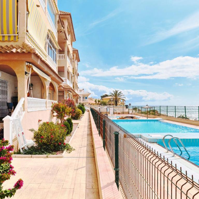 Espanhouse Martina First line sea view apartment with pool - Two-Bedroom Apartment - 28