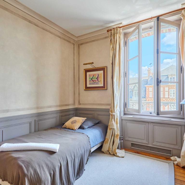 Luxurious 4 bedroom duplex, 200m from Place Morny - Appartamento - 7