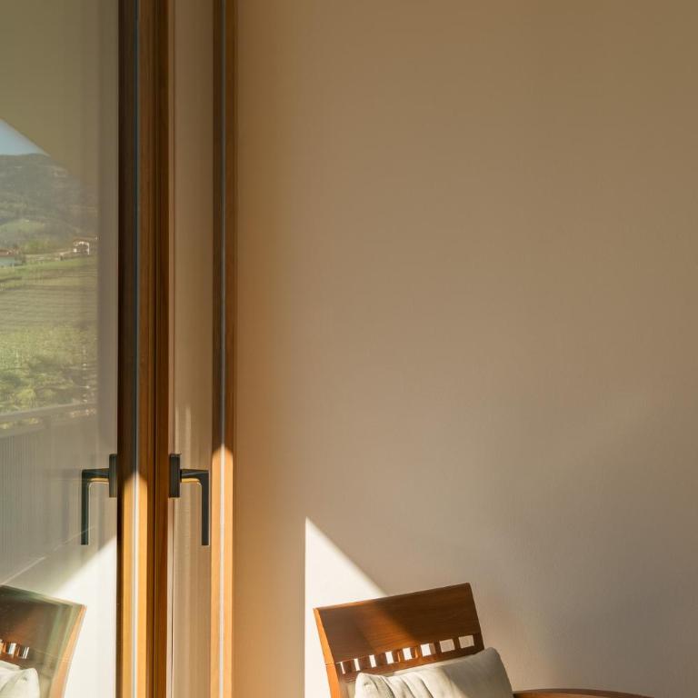 Appartement KroneLiving - Appartamento con 2 Camere da Letto, Balcone e Terrazza - 12