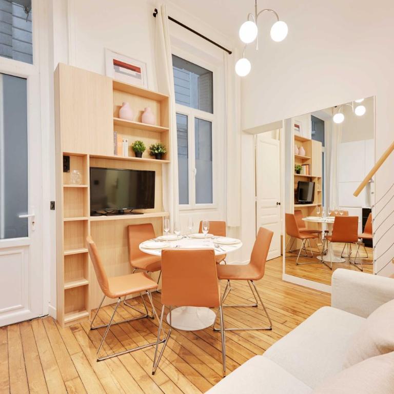 Beautiful Apt -1BR-4P- Tour Eiffel - Invalides - Appartement - Rez-de-Chaussée - 15