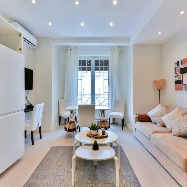 Nice apartment Juan-Les-Pins - 300m Beach - One-Bedroom Apartment - 12