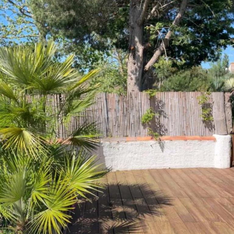 Le Mazet de la Sauvagine - Three-Bedroom House - 55