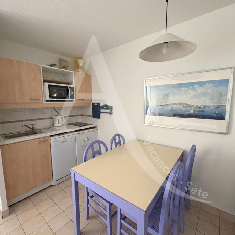 STUDIO VUE MER AVEC PKG, PISCINE, TENNIS, PLAGE DIRECT - Studio - Vue sur Mer - 4