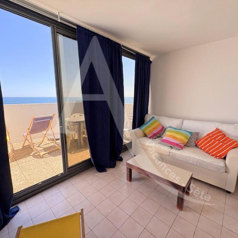 STUDIO VUE MER AVEC PKG, PISCINE, TENNIS, PLAGE DIRECT - Studio - Vue sur Mer - 1