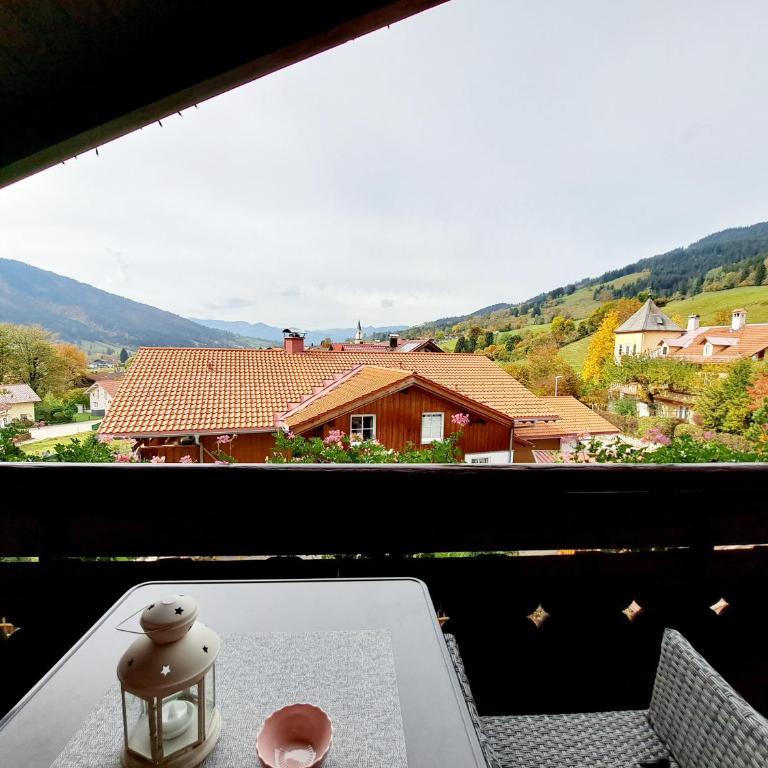 Landhaus Via Decia - Bad Hindelang PLUS Partner - Apartment mit Blick auf die Berge - 9