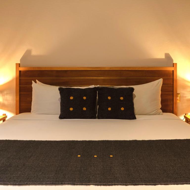 Sombra del Agua - King Room - 3