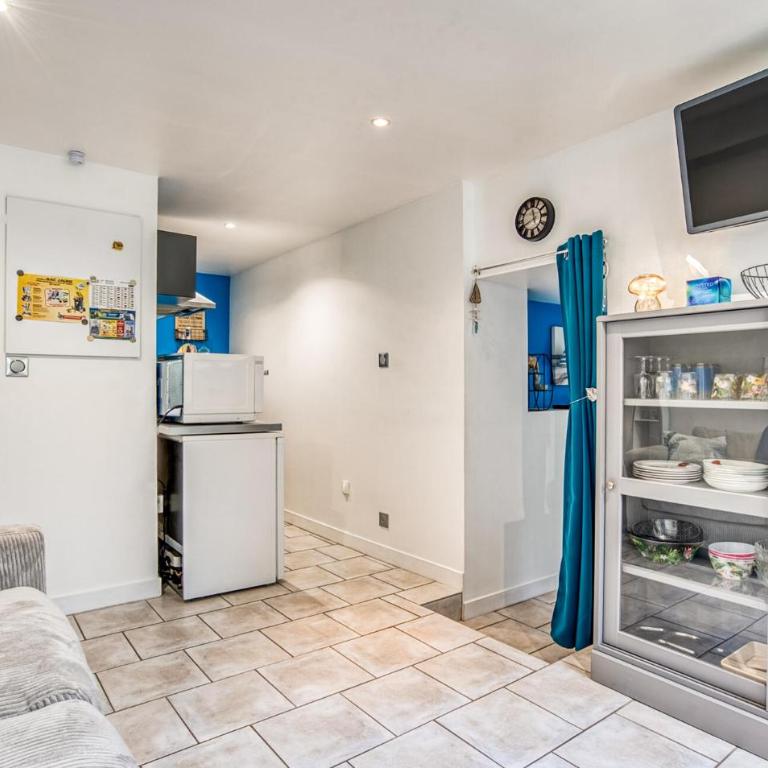 Charmante Maison Proche Plage - Appartement 1 Chambre - 6