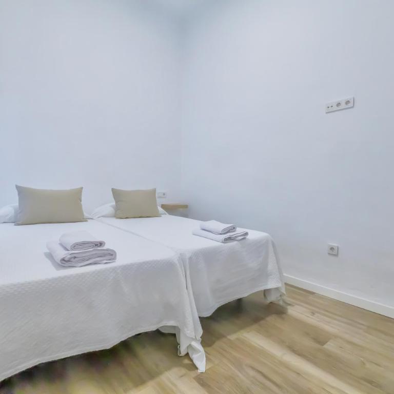 Apto Gran Capitán Center I - Parking - Apartamento con 4 dormitorios - 20