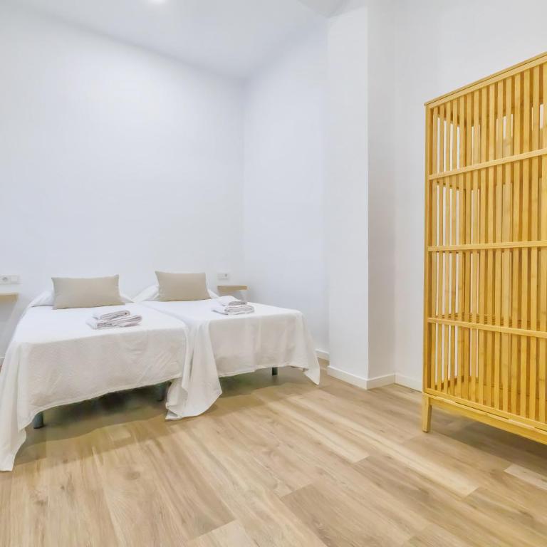 Apto Gran Capitán Center I - Parking - Apartamento con 4 dormitorios - 13