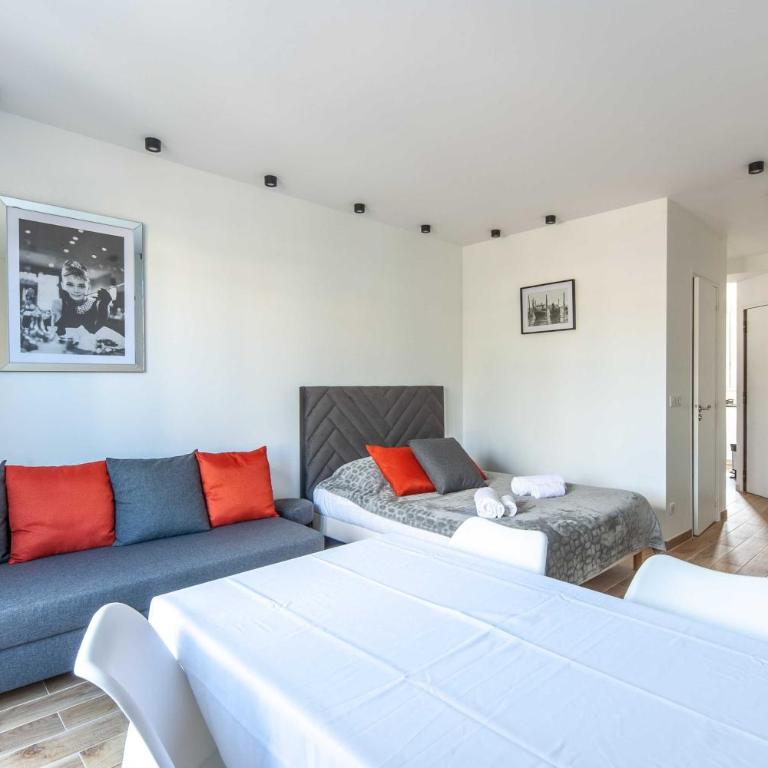 Studio sleeps 4 with terrace, 500m Place Morny - Appartement - 3