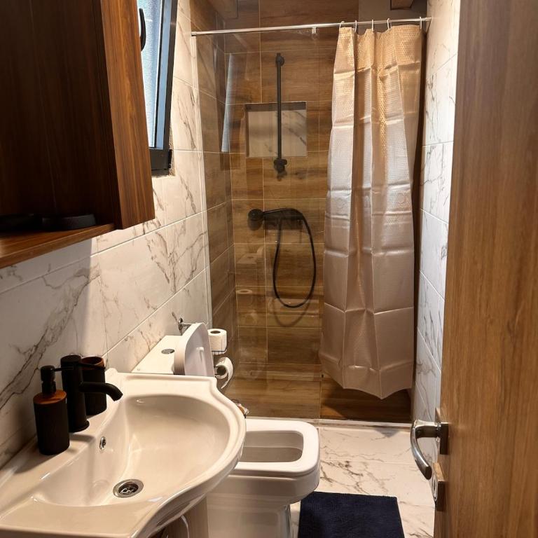 Era Cottage - Two-Bedroom House - 20