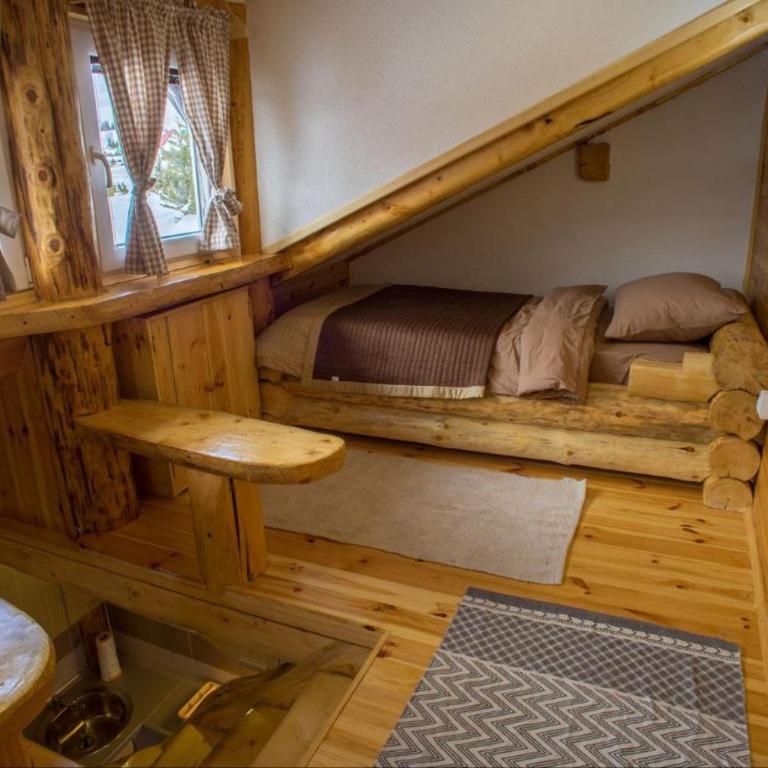 Apartman Wooden Paradise - One-Bedroom Apartment - 2
