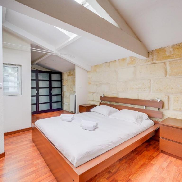 Spacious, quiet flat in the heart of Bordeaux - Apartment - 3