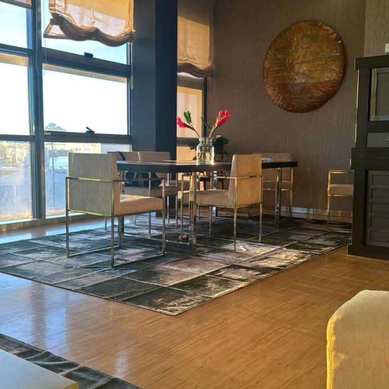 Luxury Family Beachfront Apartment - Three-Bedroom Apartment - 35