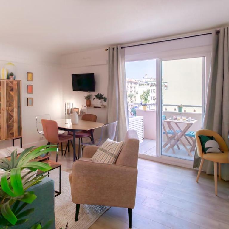 #46 Staywizus - Terrace AC 4mins walk Sea Tram T2 Airport Port - Appartement 1 Chambre - 1