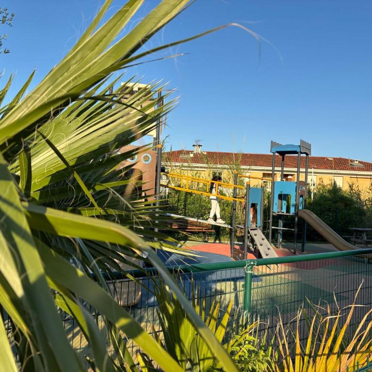 Superb apartment in provenzal residence with pool - Apartment mit 1 Schlafzimmer - 33