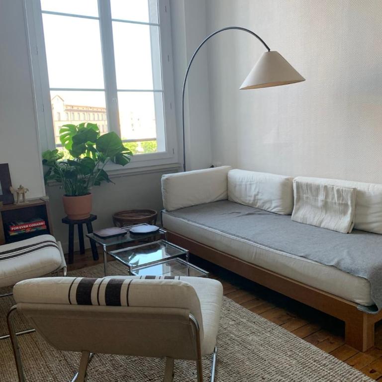 Appartement spacieux et lumineux Place Delille - Appartement - 4