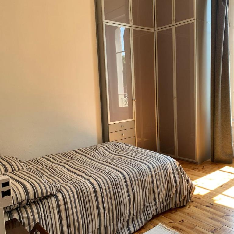 Appartement spacieux et lumineux Place Delille - Appartement - 7