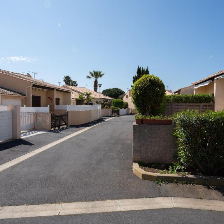Charmante maison climatisée à 500m de la plage - Villa 3 Chambres - 24