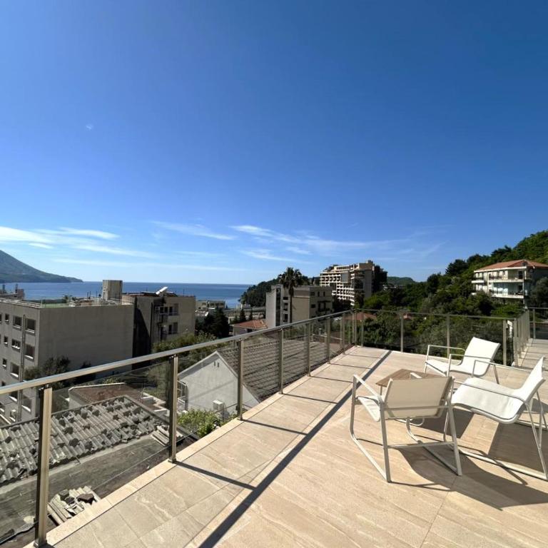 Apartments Marina - One-Bedroom Apartment with Sea View and Balcony - 1