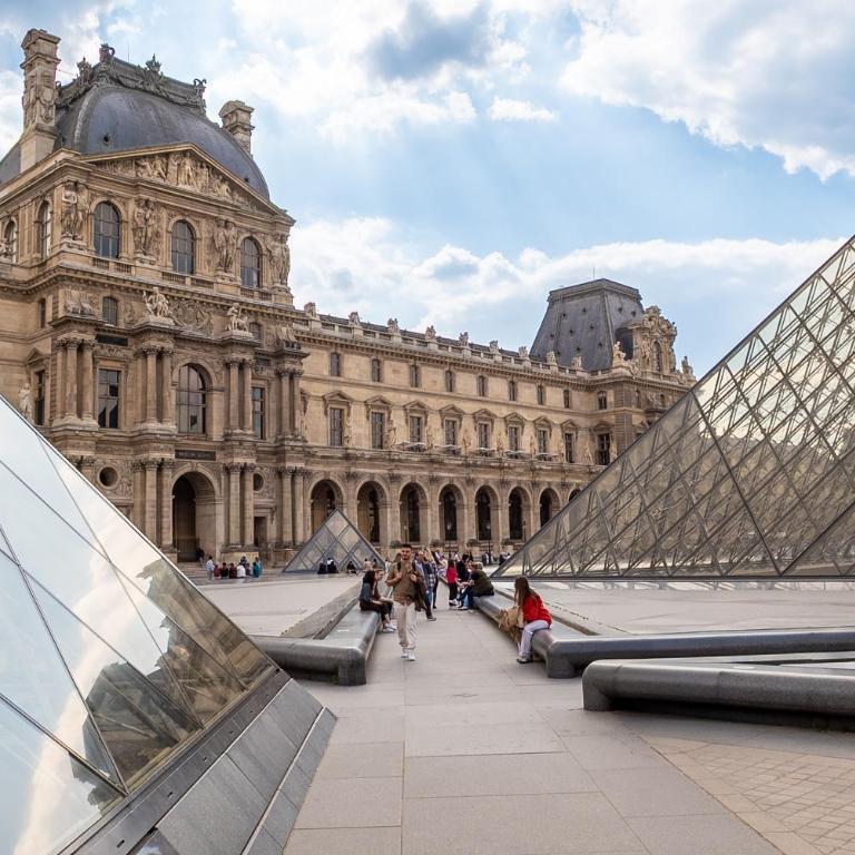 Louvre l Souplex à 15min du Jardin du Luxembourg - Appartement 1 Chambre avec Terrasse - 24