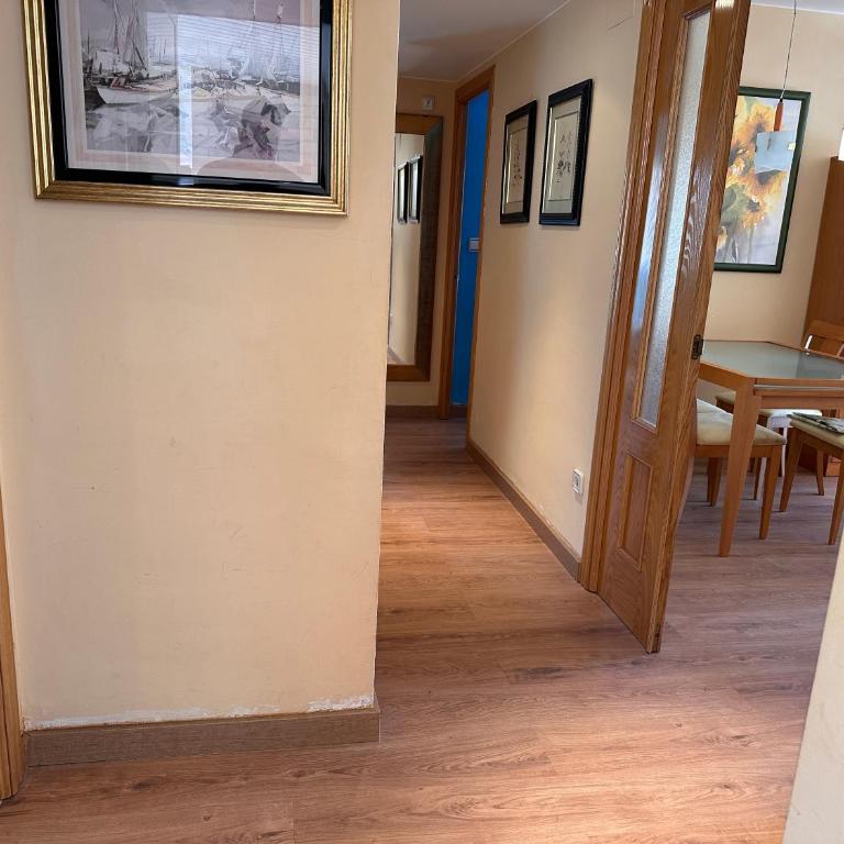 Apartamentos Llobregat - Apartment - 24