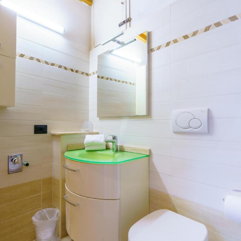 Giardi - Two-Bedroom Apartment - 17
