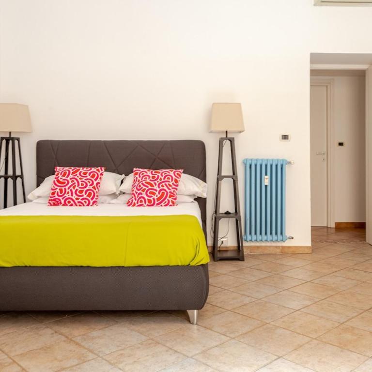 Funky 3BR Flat, Scenic Tram to Colosseum 7 Stops - Appartamento con 3 Camere da Letto e con Vista - 9