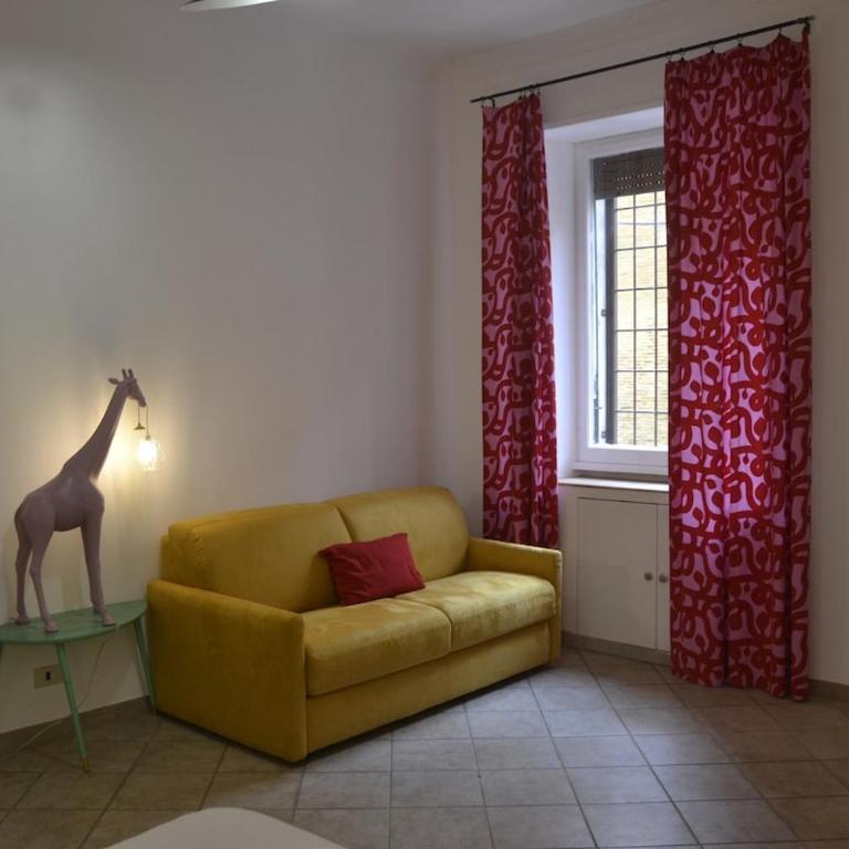 Funky 3BR Flat, Scenic Tram to Colosseum 7 Stops - Appartamento con 3 Camere da Letto e con Vista - 12
