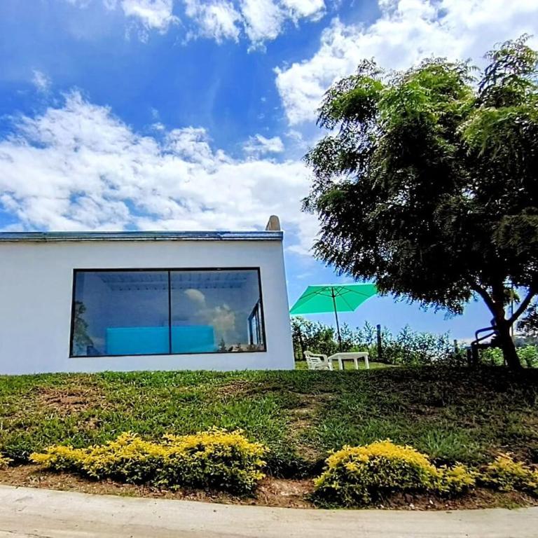 Villa Laura Lorena - Anapoima - Habitación Doble con vistas a la montaña - 2