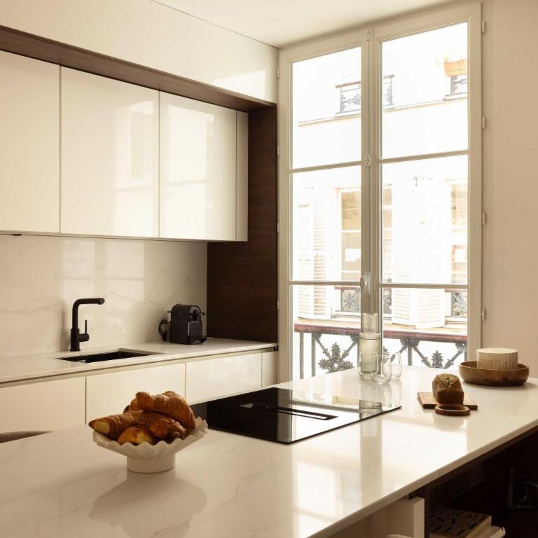 Elegant apartment - 2BR- 6P- Gare Saint Lazare - Appartement - 6
