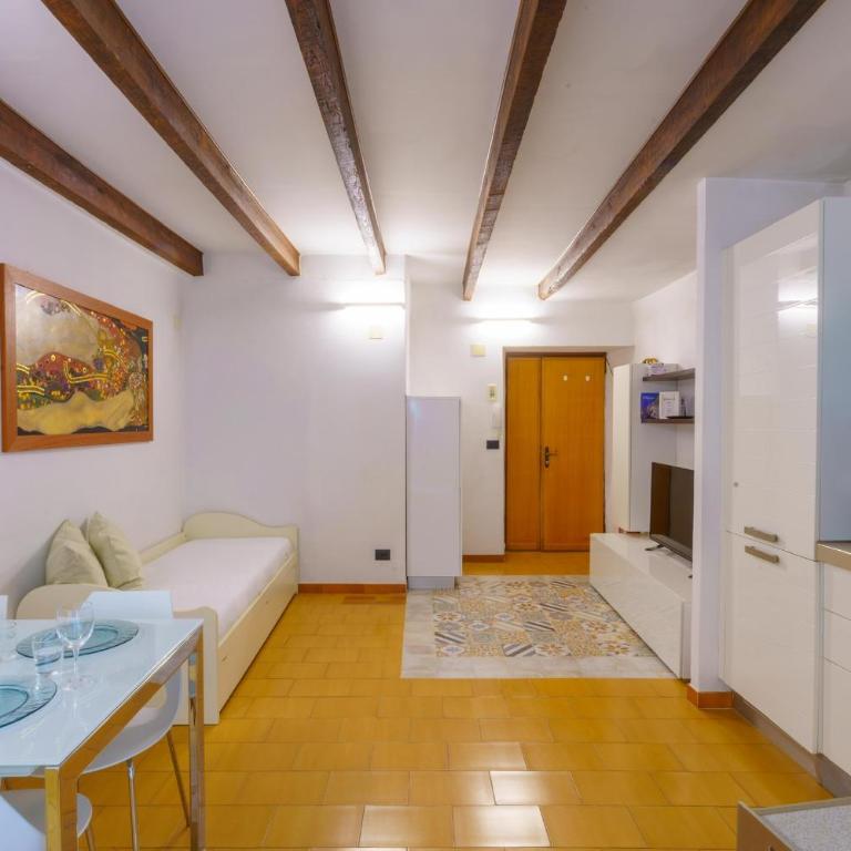 Giardi - Two-Bedroom Apartment - 7